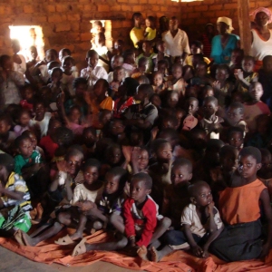 CHURCHES PRAISING GOD